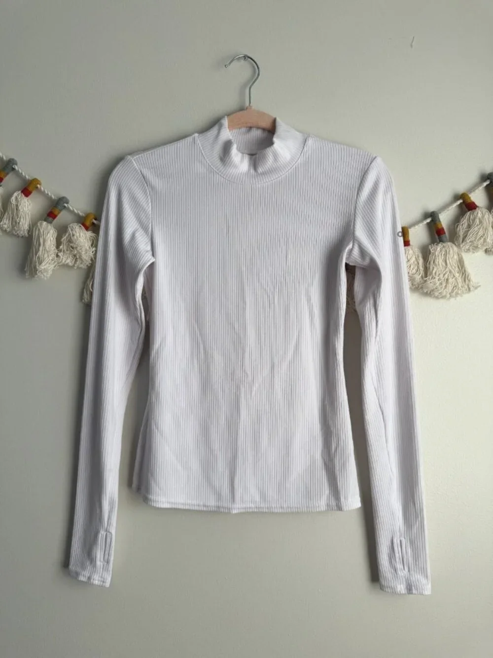 Alo Yoga Wellness White Mock Neck Ribbed Knit Long Sleeve Top Basics Layering S